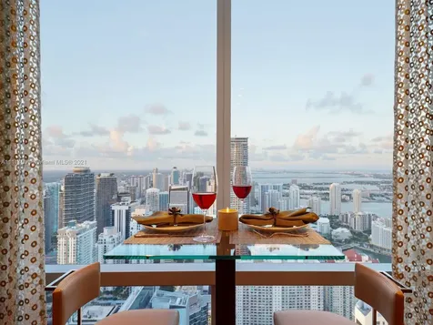 1425 Brickell Avenue Miami FL 33131