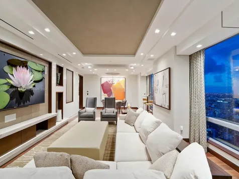 1425 Brickell Avenue Miami FL 33131