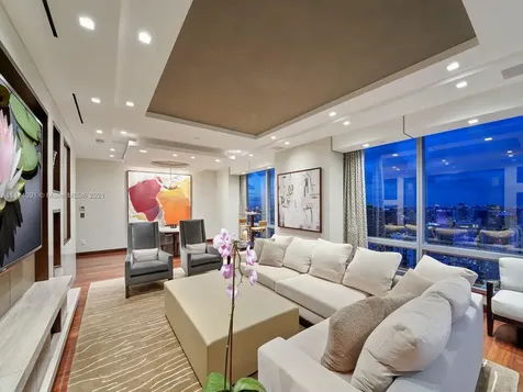 1425 Brickell Avenue Miami FL 33131