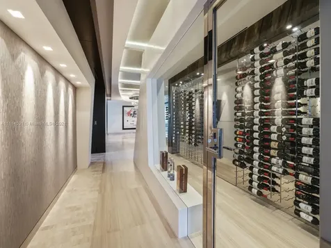 1425 Brickell Avenue Miami FL 33131