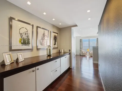 1425 Brickell Avenue Miami FL 33131