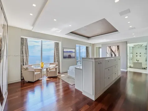 1425 Brickell Avenue Miami FL 33131