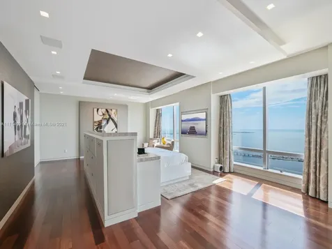 1425 Brickell Avenue Miami FL 33131