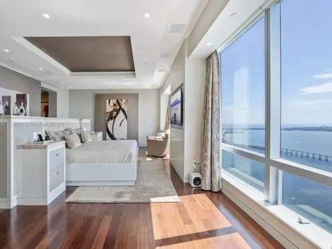 1425 Brickell Avenue Miami FL 33131