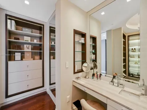 1425 Brickell Avenue Miami FL 33131