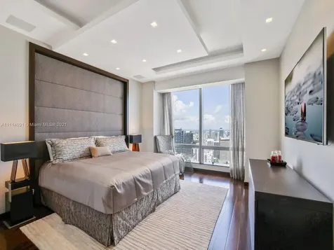 1425 Brickell Avenue Miami FL 33131
