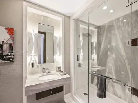 1425 Brickell Avenue Miami FL 33131