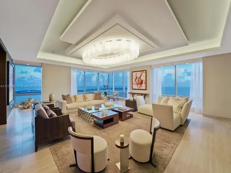 1425 Brickell Avenue Miami FL 33131