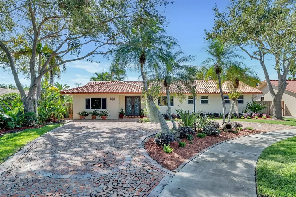 13921 SW 38th Terrace Miami FL 33175