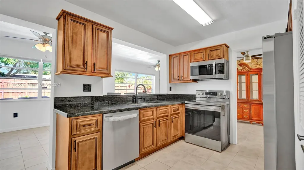 7443 Mckinley Street Hollywood FL 33024