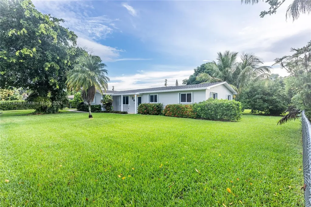 19501 SW 128th Court Miami FL 33177
