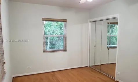 530 NE 52nd Terrace Miami FL 33137