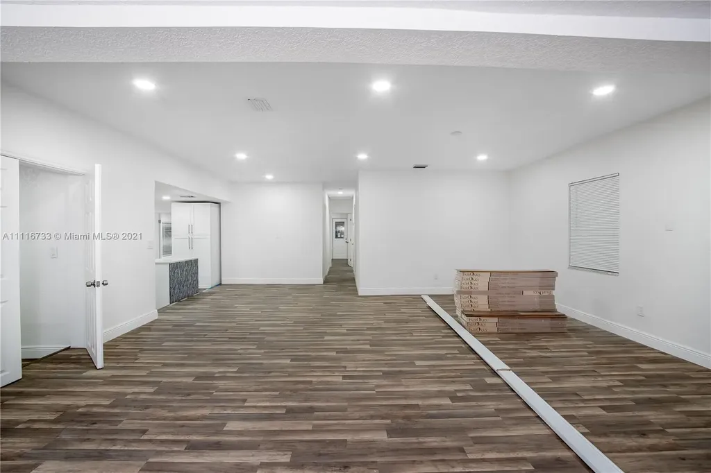 1687 NE 174th Street North Miami Beach FL 33162