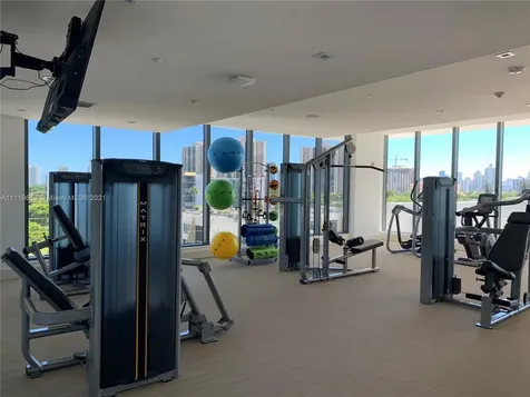 2960 NE 207th Street Aventura FL 33180