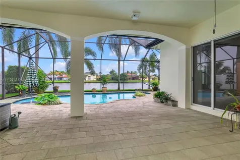 997 SW 159th Way Pembroke Pines FL 33027