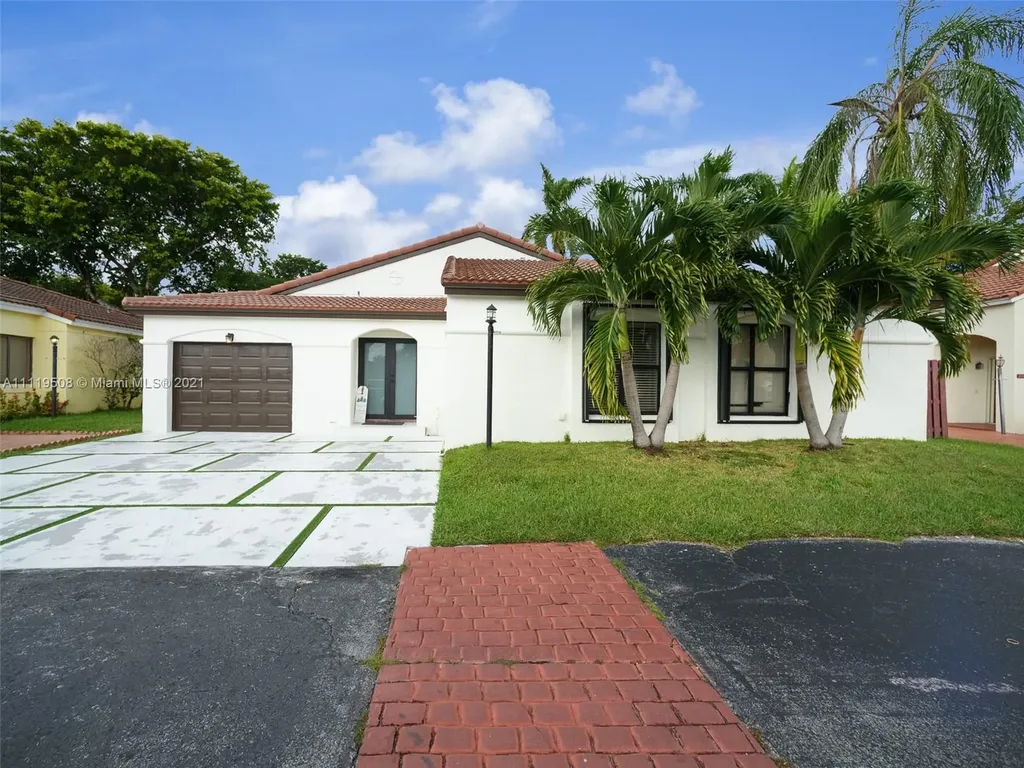 8717 SW 5th Terrace Miami FL 33174