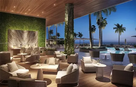 5775 Collins Miami Beach FL 33140