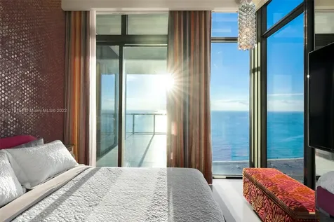 2201 Collins Avenue Miami Beach FL 33139