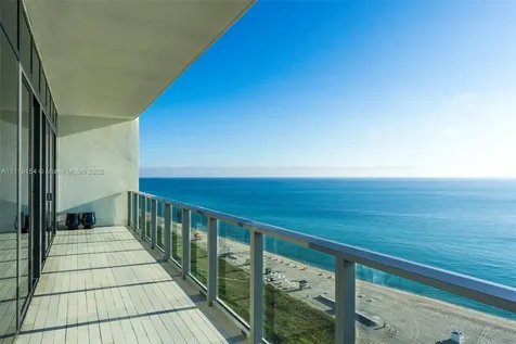 2201 Collins Avenue Miami Beach FL 33139