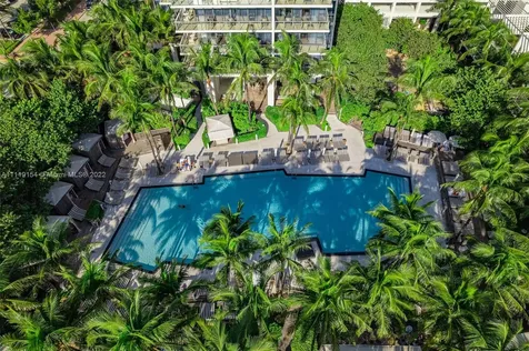 2201 Collins Avenue Miami Beach FL 33139