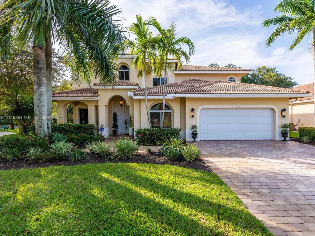 8210 Phoenician Court Davie FL 33328