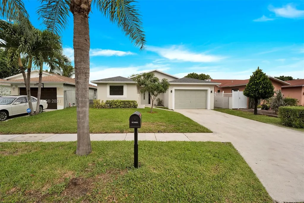 2513 Raleigh Street Hollywood FL 33020