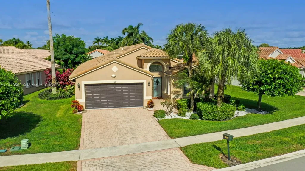 7134 Haviland Circle Boynton Beach FL 33437