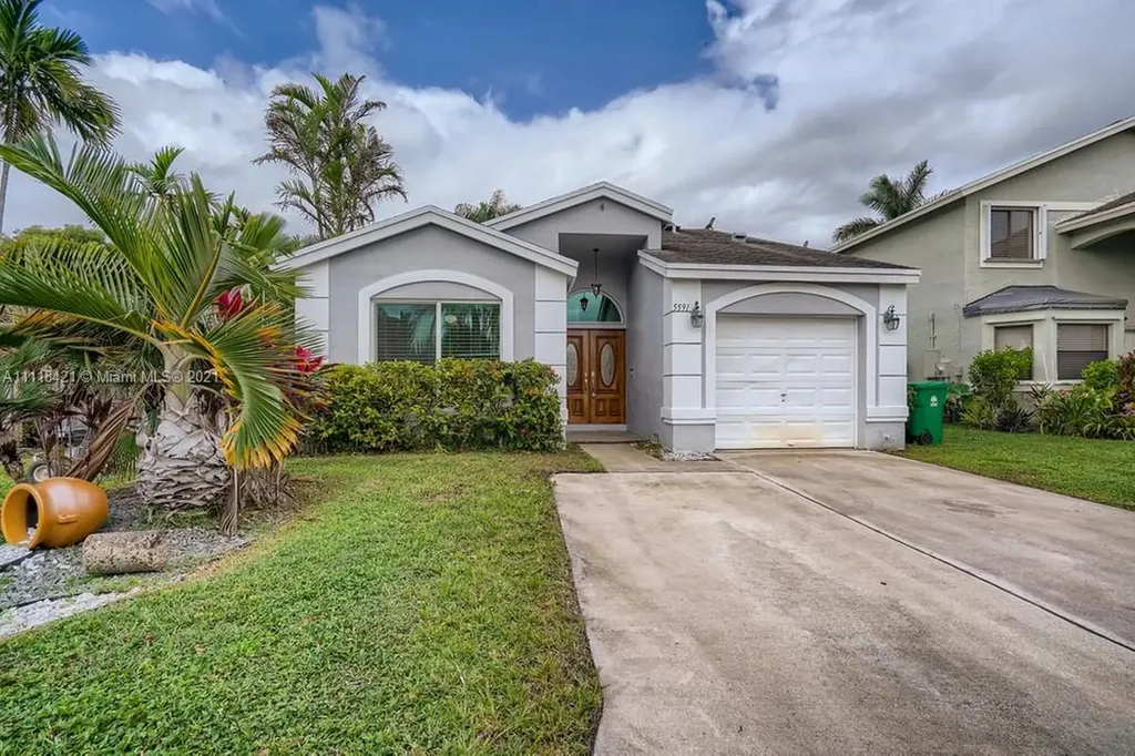 5591 SW 99th Avenue Cooper City FL 33328