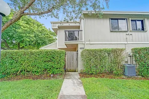 712 Commodore Drive Plantation FL 33325