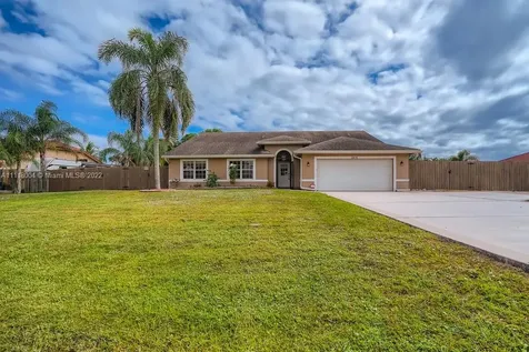 2675 SE Morningside Boulevard Port St. Lucie FL 34952