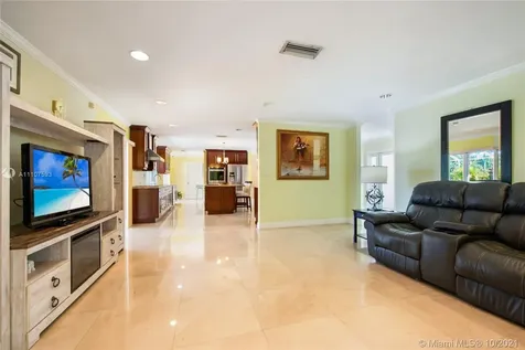 7270 SW 113th Street Pinecrest FL 33156