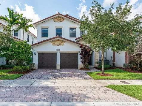 10540 NW 69th Terrace Doral FL 33178