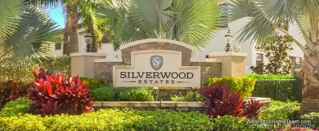 5943 Sandbirch Way Lake Worth FL 33463