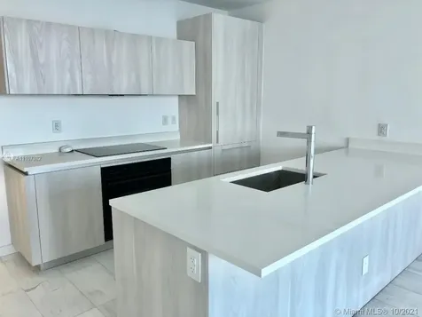 480 NE 31st Street Miami FL 33137