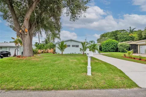 2029 Collier Avenue Lake Worth FL 33461