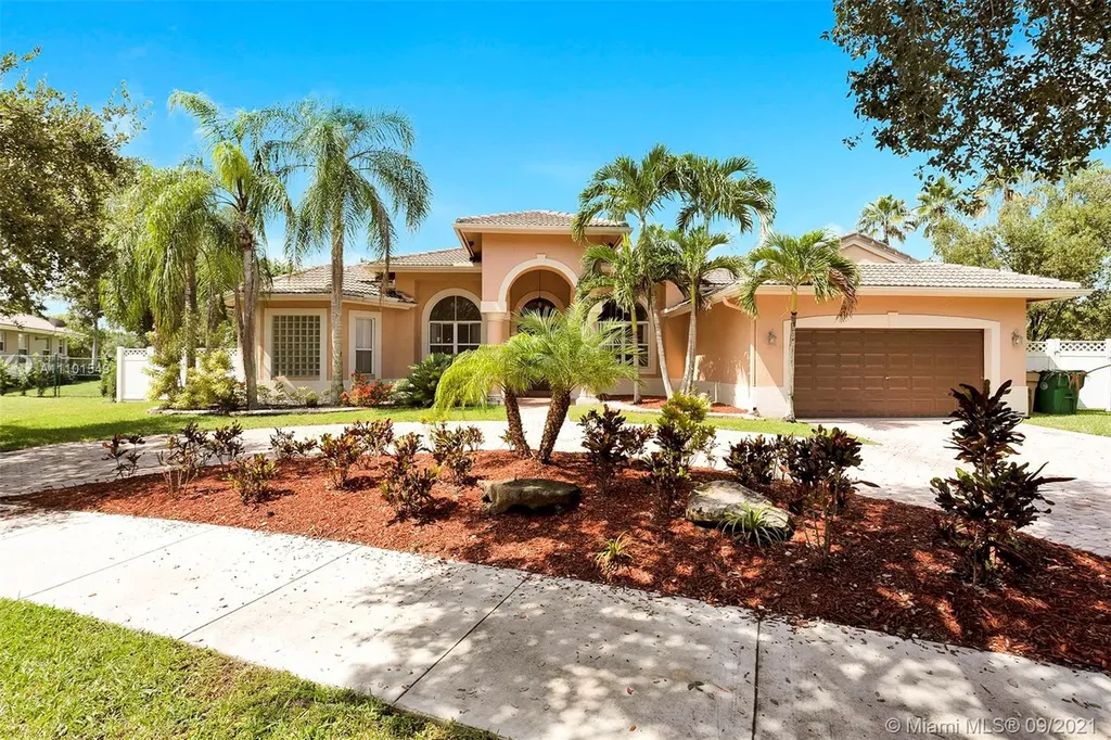 6195 SW 160th Terrace Davie FL 33331