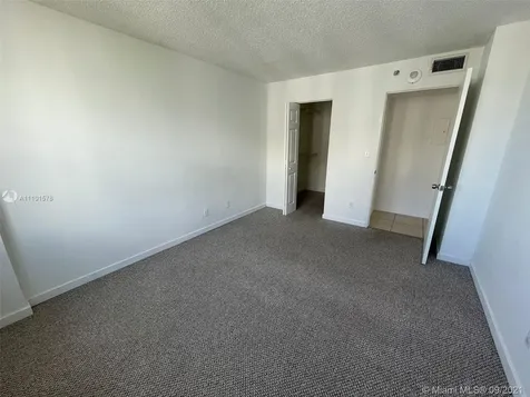 770 Claughton Island Drive Miami FL 33131