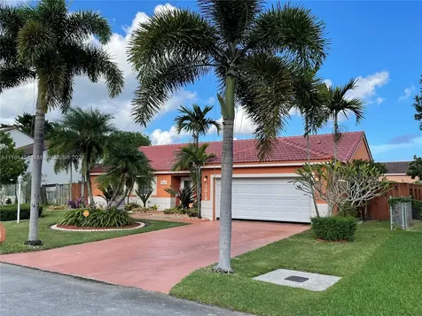 17813 SW 137th Place Miami FL 33177