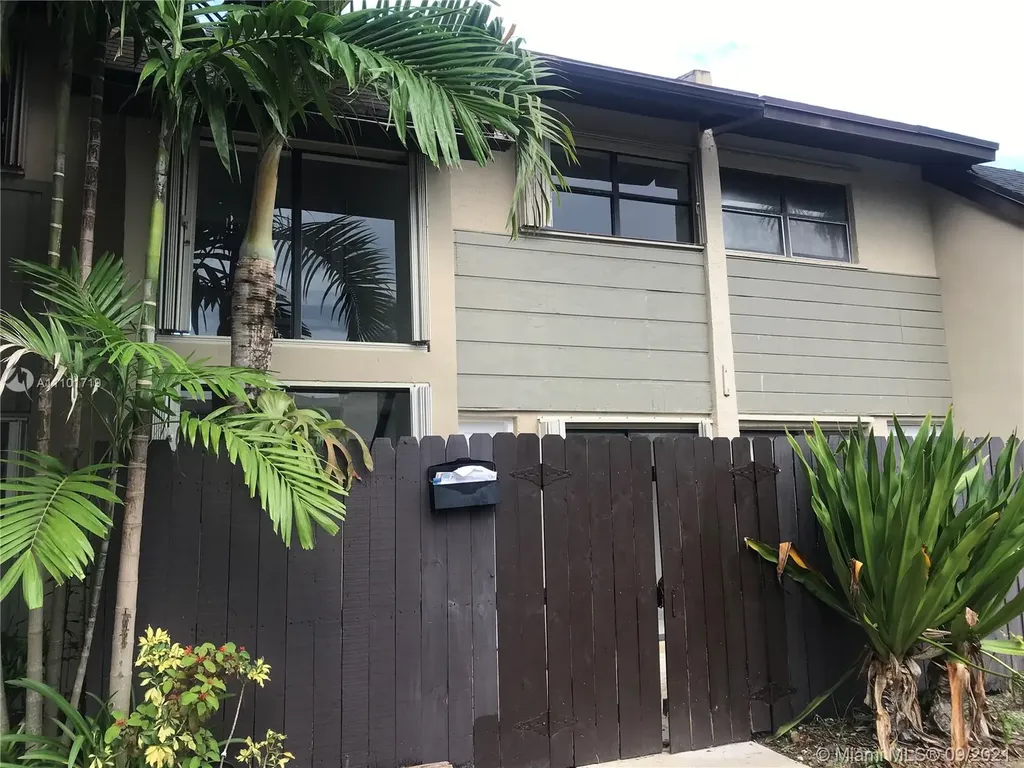 7106 SW 113th Court Miami FL 33173