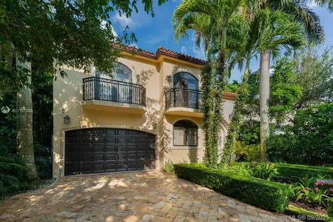 6636 SW 69th Avenue Miami FL 33143