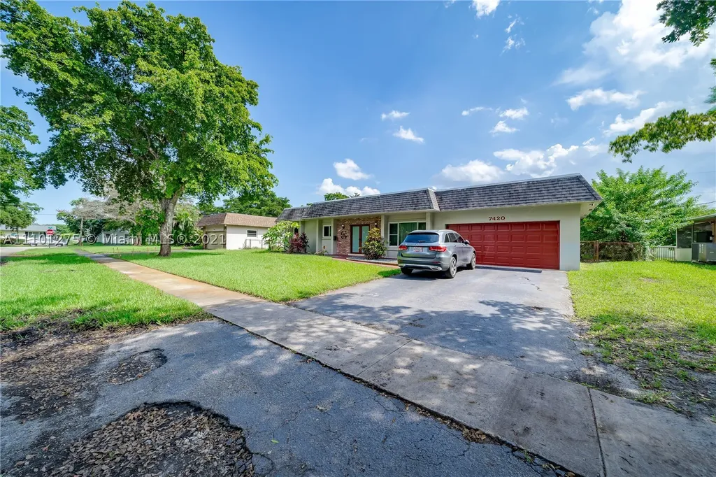 7420 NW 13th Street Plantation FL 33313