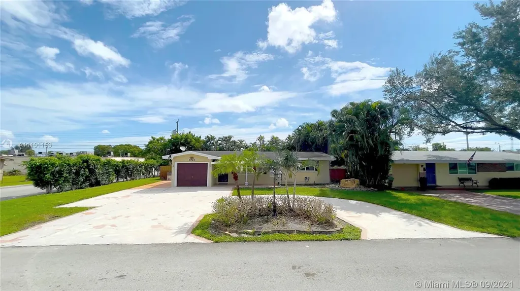 1021 NW 81st Avenue Pembroke Pines FL 33024