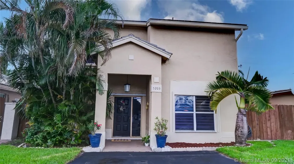 5203 NW 187th Street Miami Gardens FL 33055