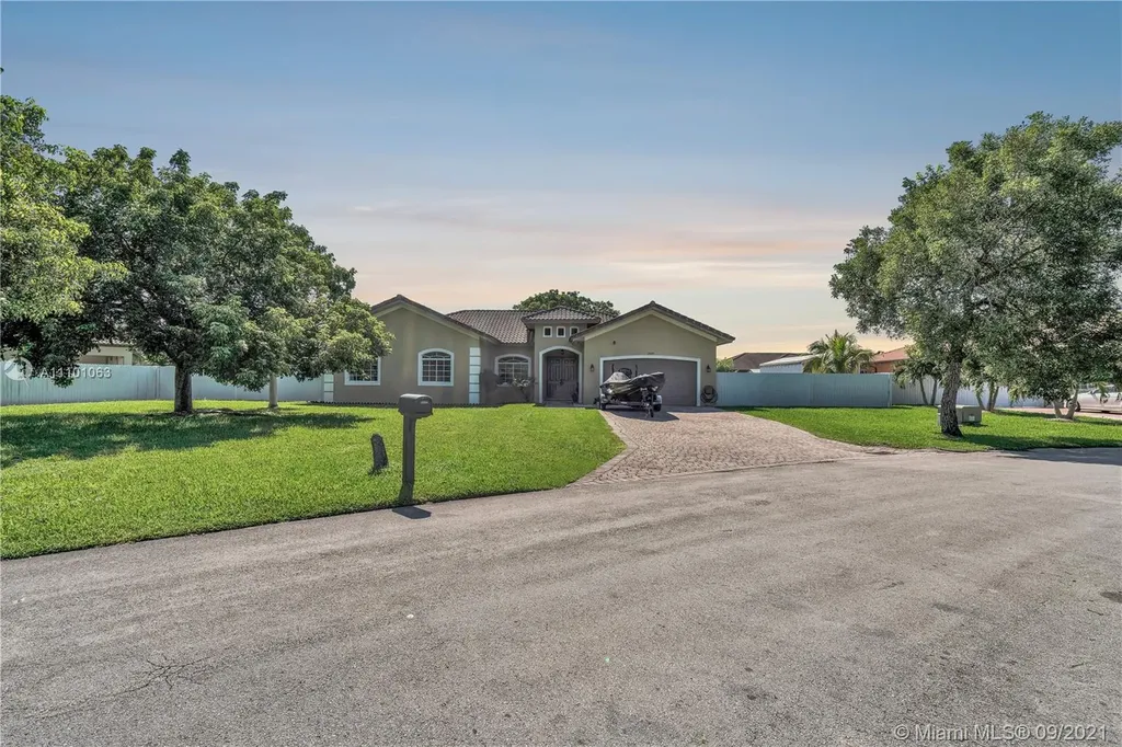 27633 SW 153rd Court Homestead FL 33032