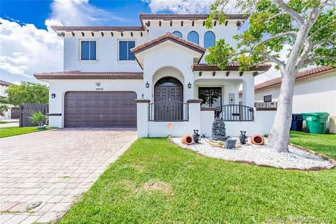 22958 SW 104th Avenue Cutler Bay FL 33190