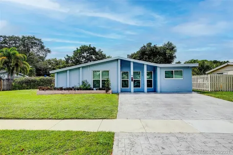 5025 SW 91st Avenue Cooper City FL 33328