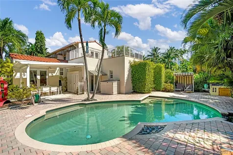 4643 Prairie Avenue Miami Beach FL 33140