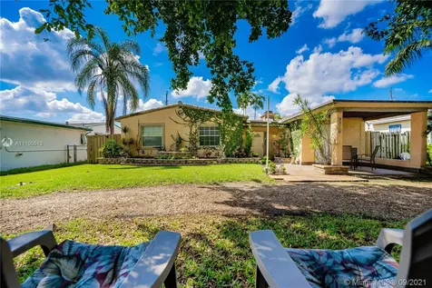 3210 Cleveland Street Hollywood FL 33021