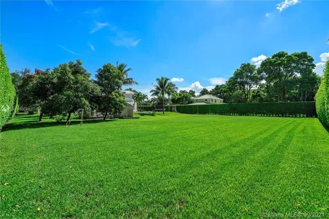 11641 SW 3rd Street Plantation FL 33325