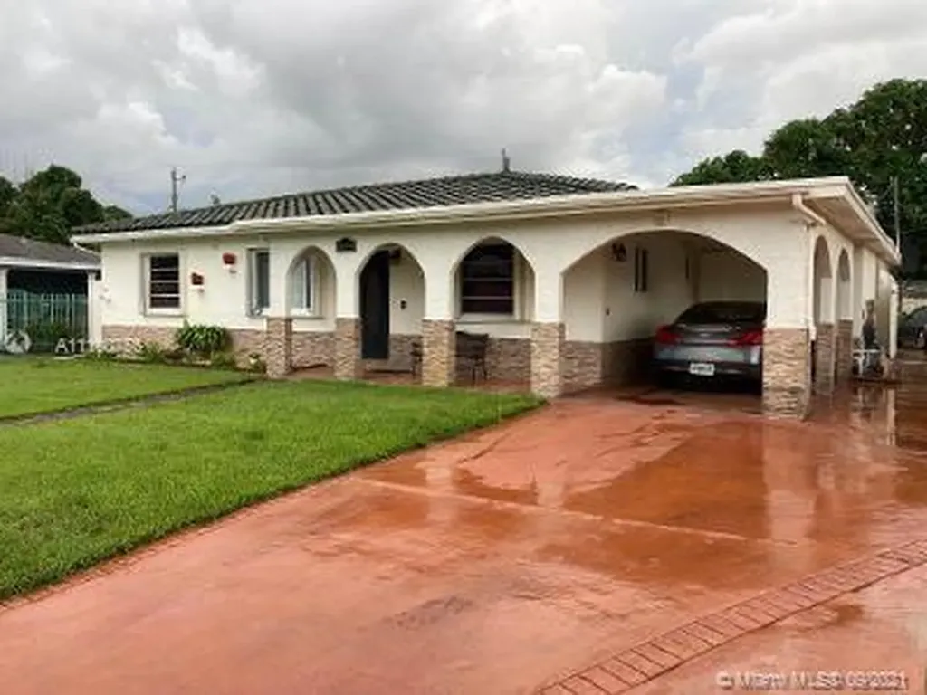 3400 NW 81st Terrace Miami FL 33147